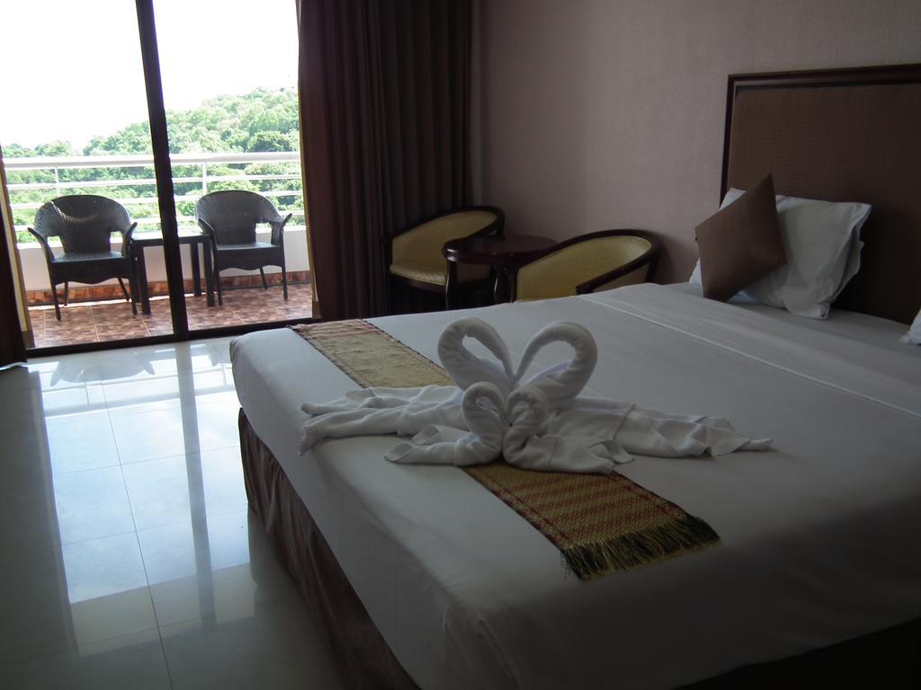 Appartement Abricole At Pattaya Hill Extérieur photo