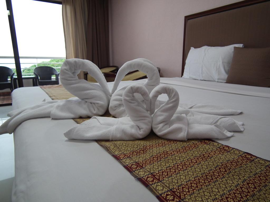 Appartement Abricole At Pattaya Hill Extérieur photo