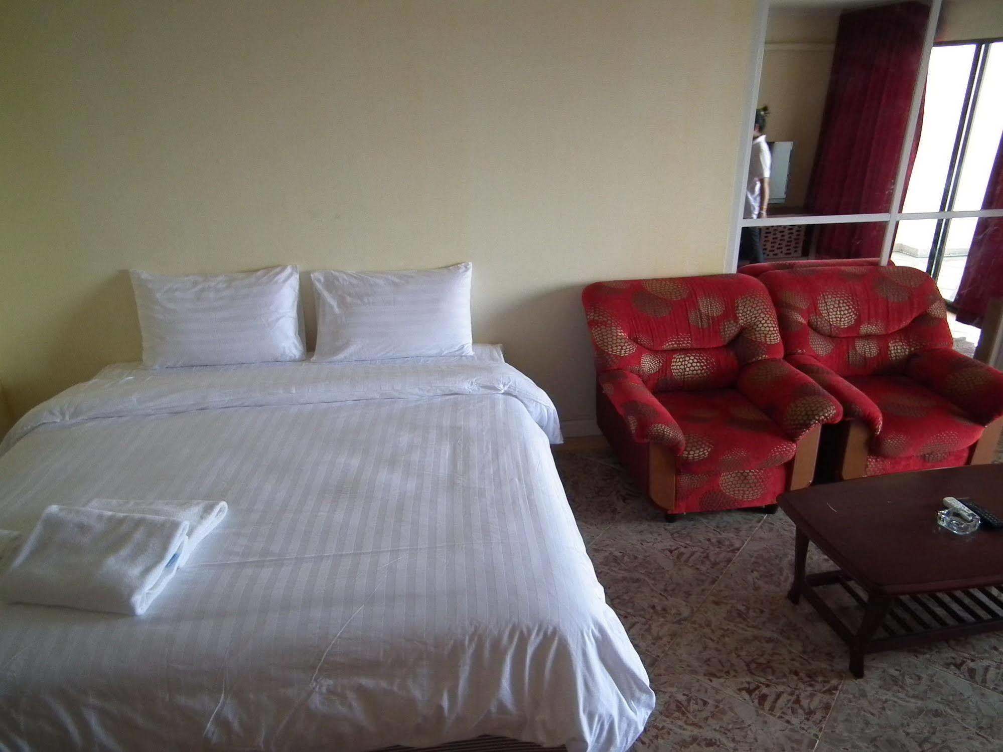 Appartement Abricole At Pattaya Hill Extérieur photo